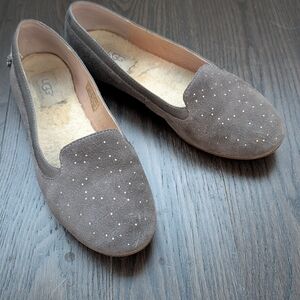 UGG Bentlie Constellation Flat - Gray Suede w/ Swarovski Crystals - Size 7 - Box